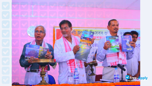 Photo de l’CKB Commerce College Jorhat #5