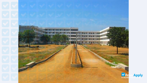 Photo de l’Daripally Anantha Ramulu College of Engineering and Technology #2