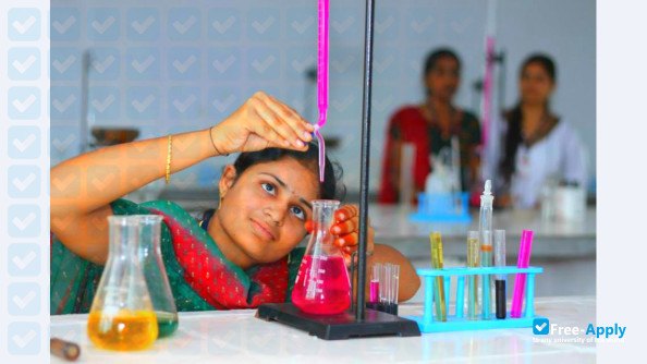 Photo de l’Daripally Anantha Ramulu College of Engineering and Technology #6