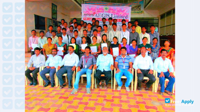 Foto de la Khader Memorial College of Engineering & Technology Devarakonda #1