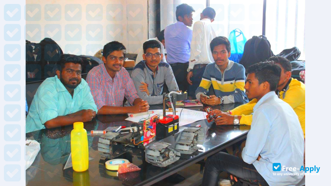 Universal College of Engineering Mumbai photo #3
