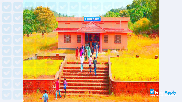 Foto de la Mahatma Gandhi College Iritty #2