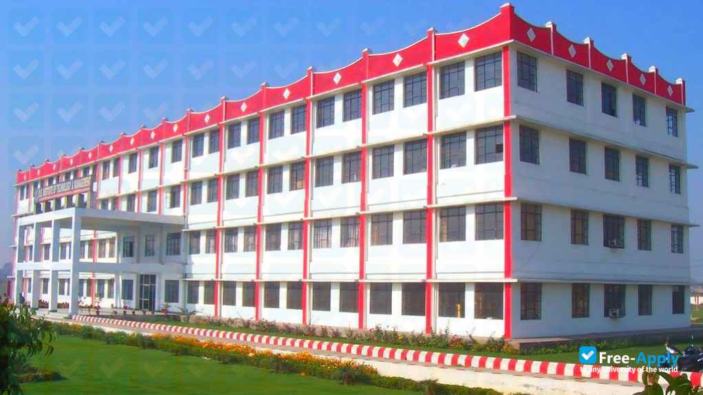 Photo de l’D S Institute of Technology & Management #5