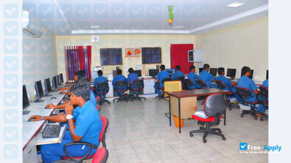 Adhiparasakthi Polytechnic College Melmaruvathur photo #4