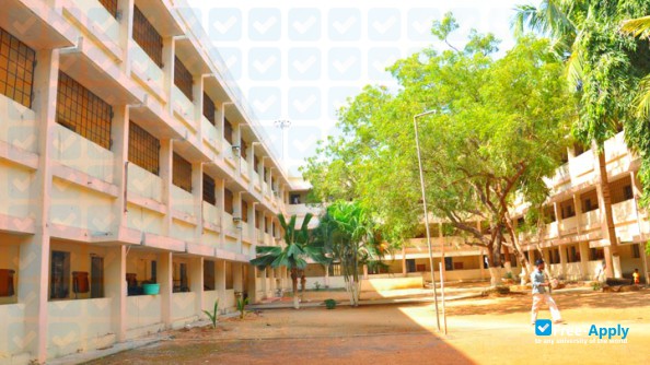 Photo de l’Adhiparasakthi Polytechnic College Melmaruvathur