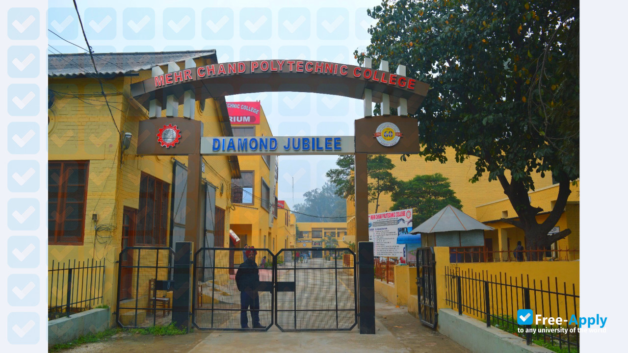 Foto de la Mehr Chand Polytechnic College #3