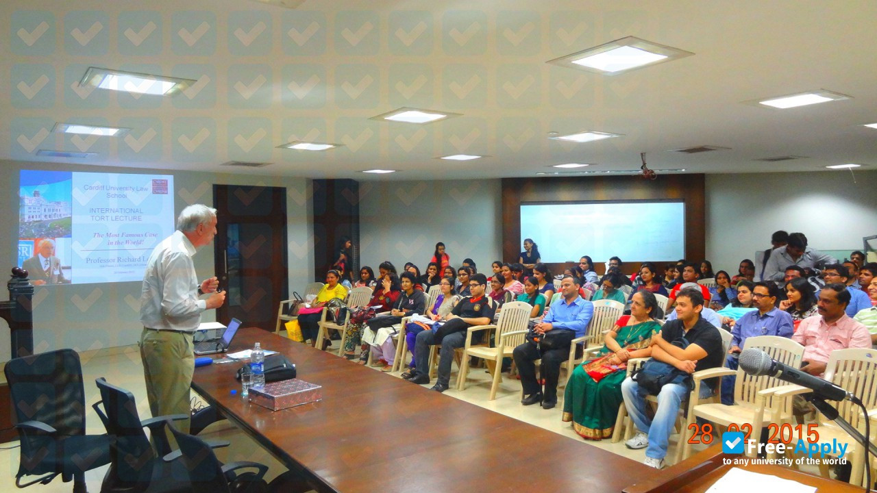 Photo de l’Jitendra Chauhan College of Law #4