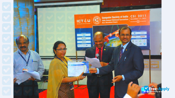 Photo de l’Andhra Mahila Sabha School of Informatics #1