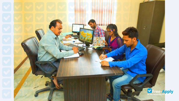 Lucknow Institute of Technology photo #7