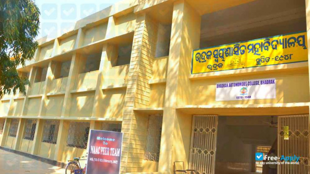 Bhadrak Autonomous College фотография №7