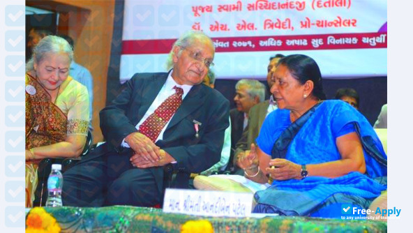 Gujarat University of Transplantation Sciences photo #1