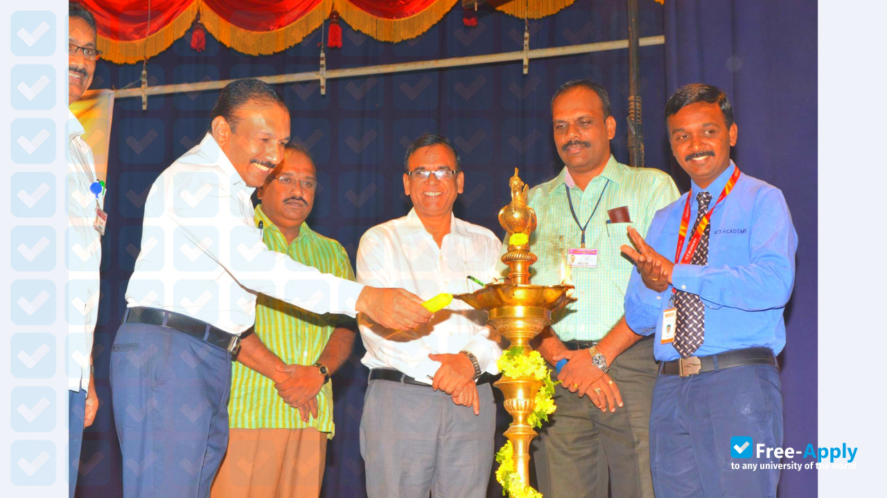 Photo de l’Parvathaneni Brahmayya Siddhartha College of Arts & Science, Vijayawada #7