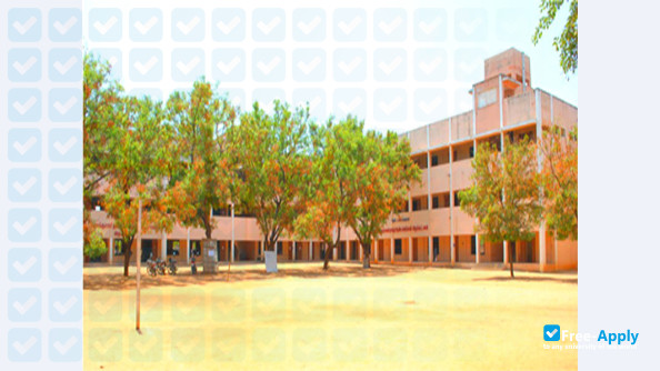 Foto de la MTN College Madurai #3