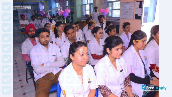 Photo de l’Baba Jaswant Singh Dental College #4