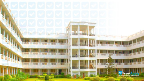 Foto de la Aditya Pharmacy College #3