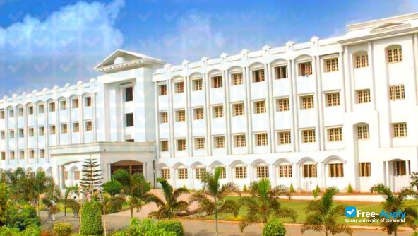 Foto de la Aditya Pharmacy College #1