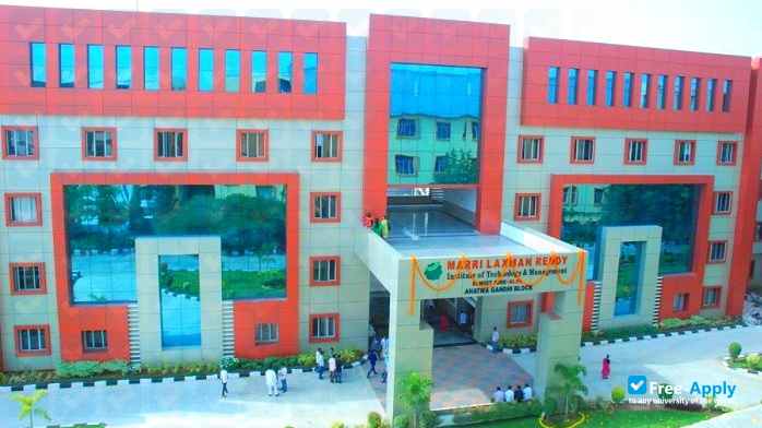 Foto de la MLR institute of Pharmacy #6