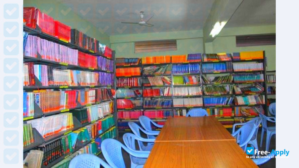 Foto de la MLR institute of Pharmacy #18