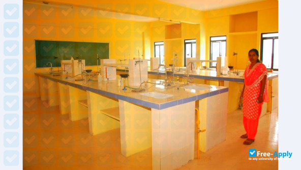 Foto de la MLR institute of Pharmacy #4