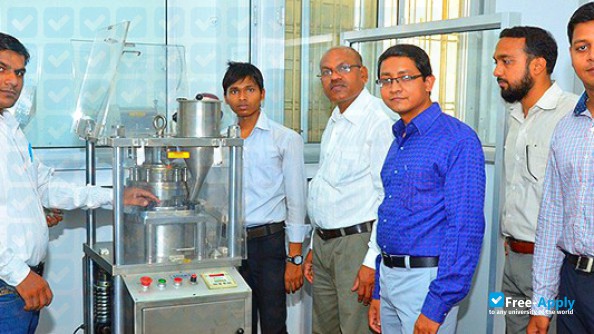 Institute of Pharmacy Pt R S University Raipur photo