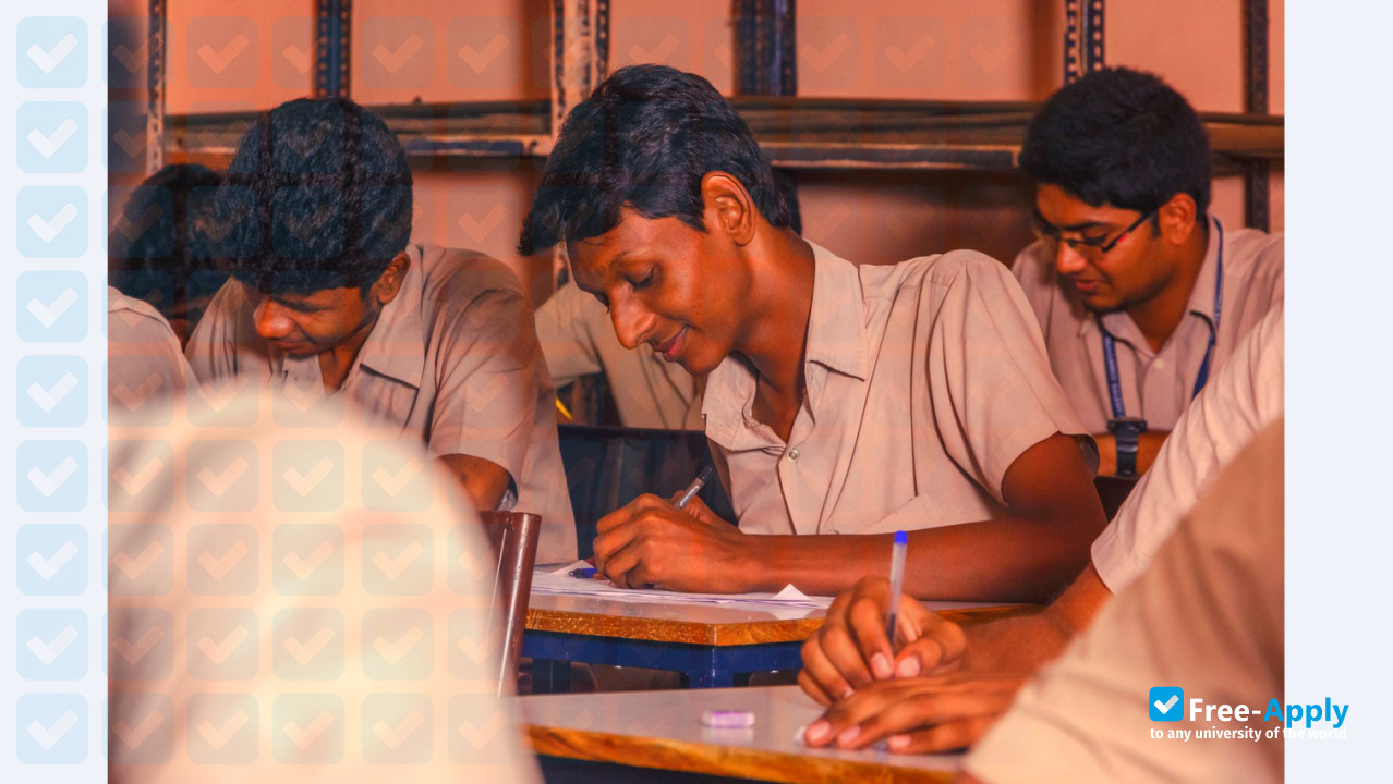Aalim Muhammed Salegh Polytechnic College photo #7
