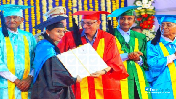 Foto de la Central University of Gujarat