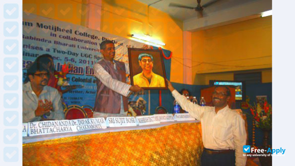 Foto de la Dum Dum Motijheel College #7