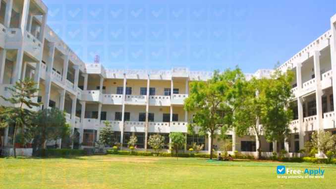 Foto de la Pacific Institute of Technology Udaipur #4