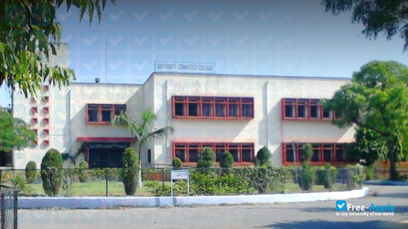 Foto de la University Commerce College Jaipur #3