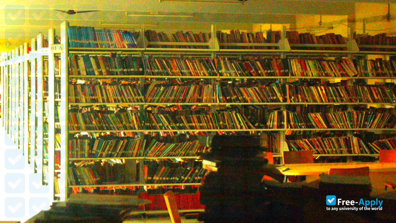 Photo de l’Devaswom Board College Sasthamcotta #4