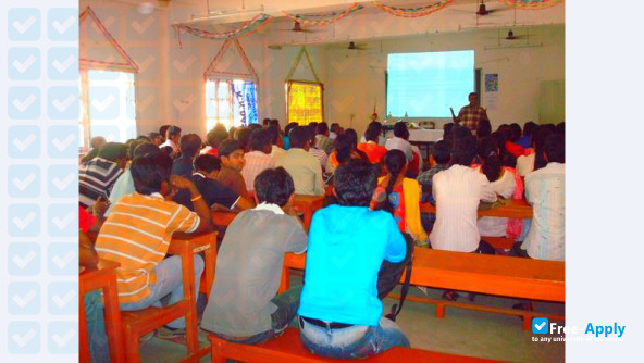 Photo de l’K.K. Das College #3