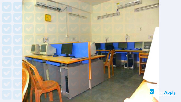 Photo de l’K.K. Das College #4