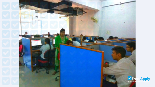 Photo de l’B.N. College of Engineering & Technology #5