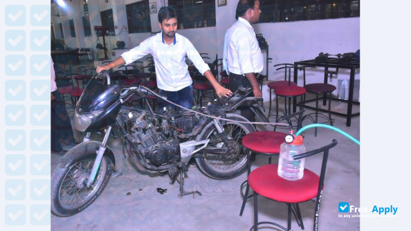Photo de l’B.N. College of Engineering & Technology #8