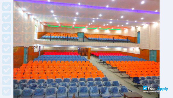 Foto de la Nistarini Women's College #4