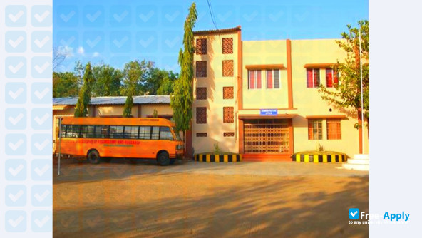 Dr Babasaheb Ambedkar College of Engineering & Research фотография №1