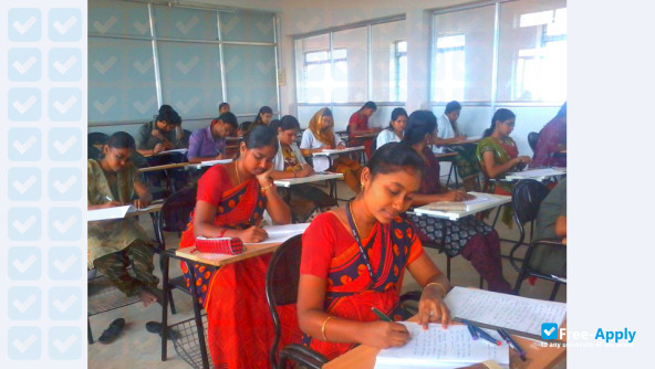 Foto de la R V S Institute of Teacher Training #6