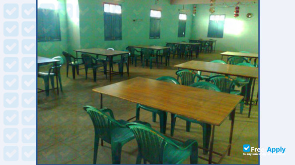 D S R Hindu College of Law Machilipatnam photo #2