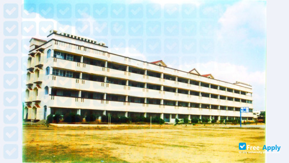 Foto de la Jaya College of Arts & Science #10