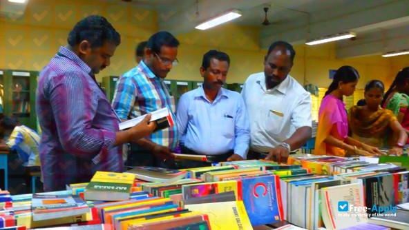 Foto de la Government Arts College Kumbakonam #5