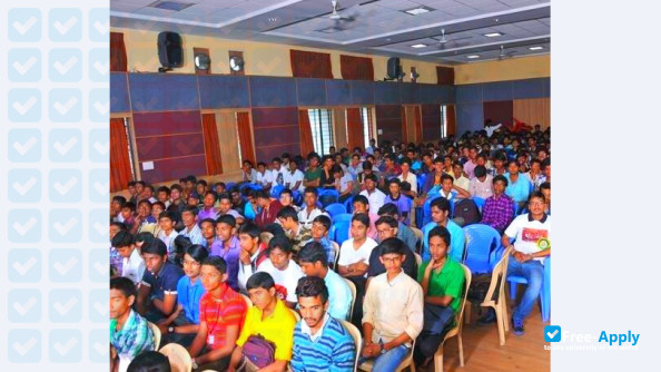 Foto de la Seshadripuram Composite PU College, Yelahanka #4