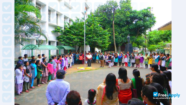 Foto de la Chaiduar College #2