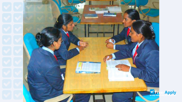 Photo de l’Sushil Kar College #8