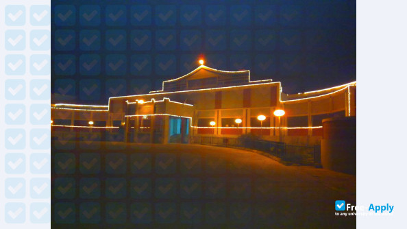 Motilal Nehru Medical College photo #3