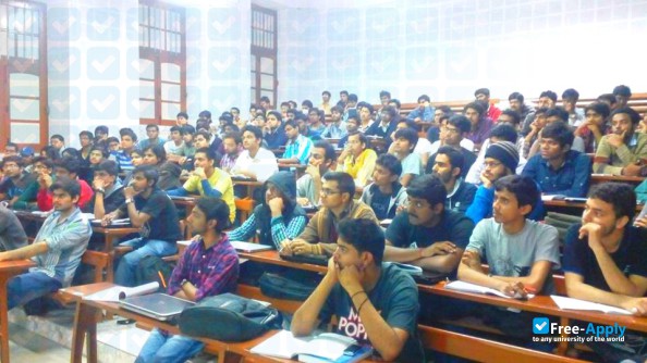Motilal Nehru Medical College photo #5