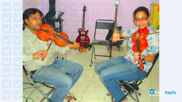 Photo de l’Delhi School of Music #1