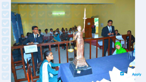 Foto de la Unity Degree College #11