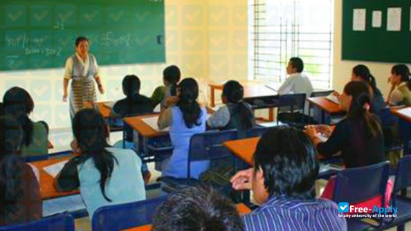 Foto de la Anwarul uloom College #6