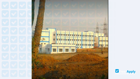 Foto de la Government General Degree College Mejia #3