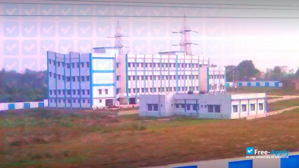 Foto de la Government General Degree College Mejia #4